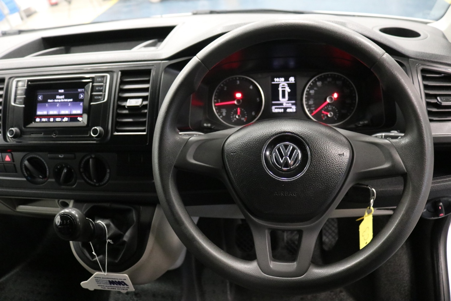 Used Volkswagen Transporter 2018 for sale - 77125976: Photo 16