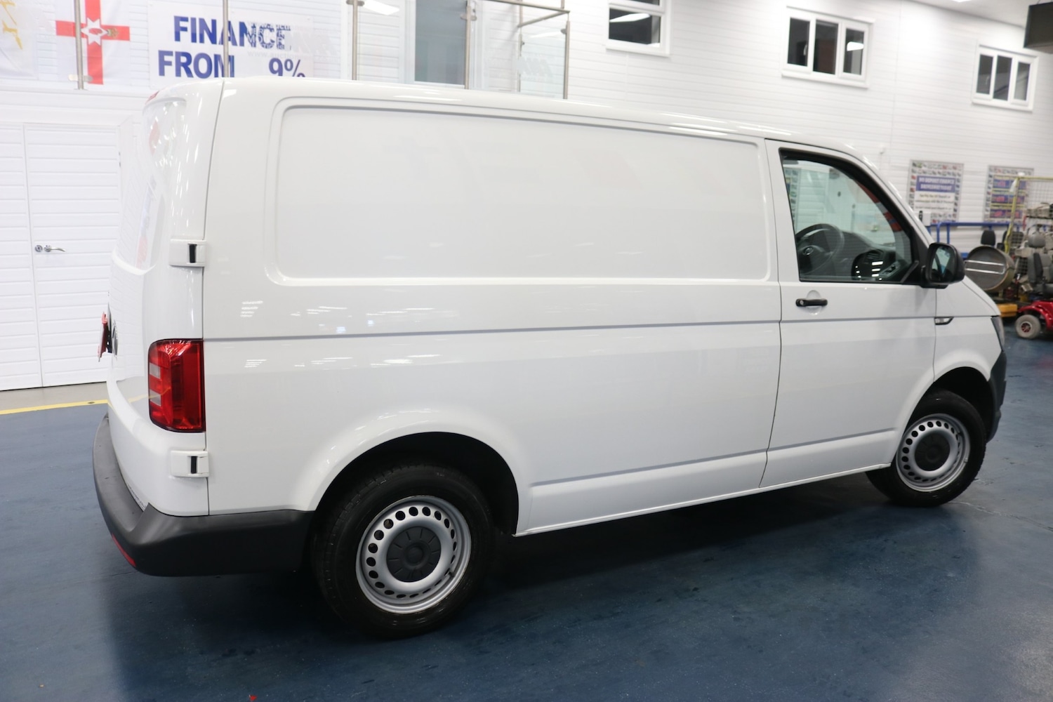Used Volkswagen Transporter 2018 for sale - 77125976: Photo 5