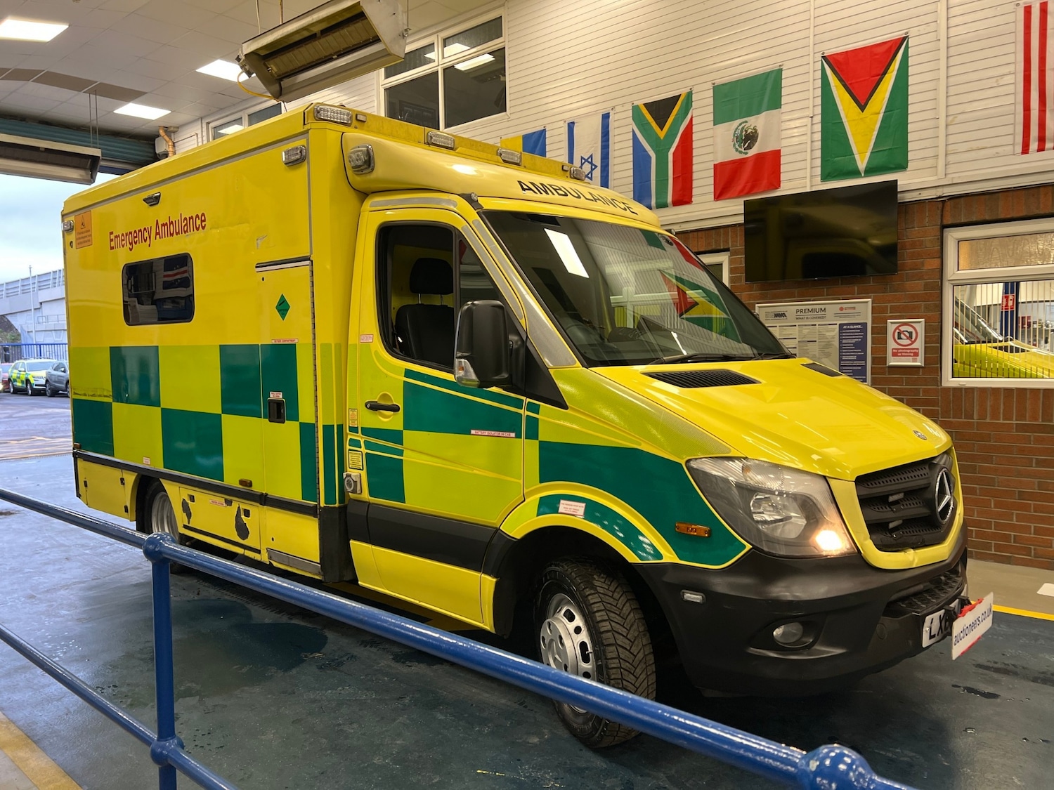 Used Mercedes-Benz Sprinter 2015 for sale - 77336843: Photo 2