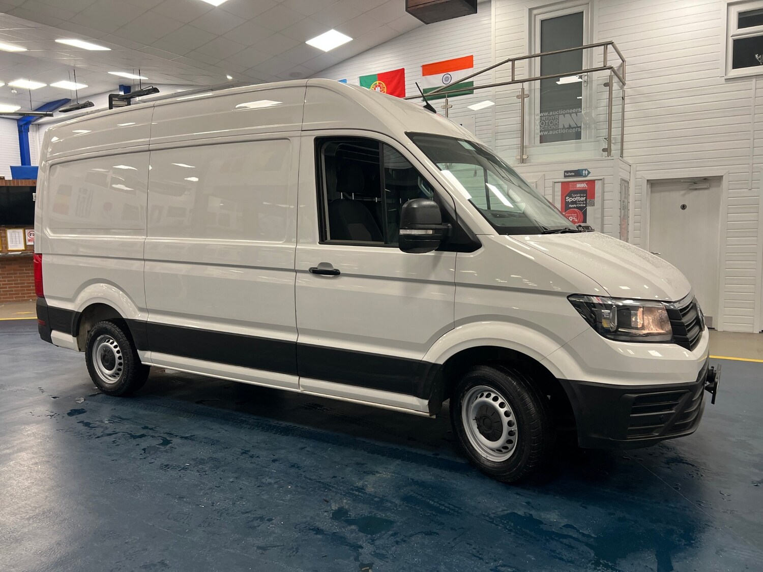 Used Volkswagen Crafter 2019 for sale - 76611186: Photo 2