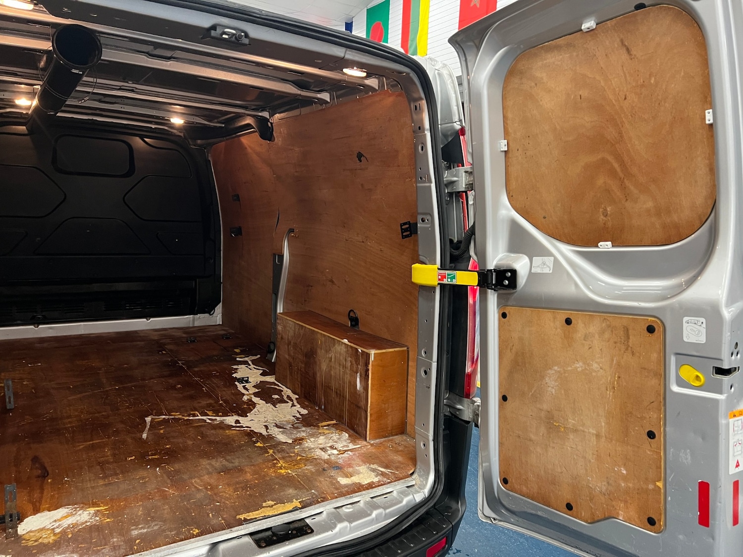 Used Ford Transit Custom 2018 for sale - 76611158: Photo 11