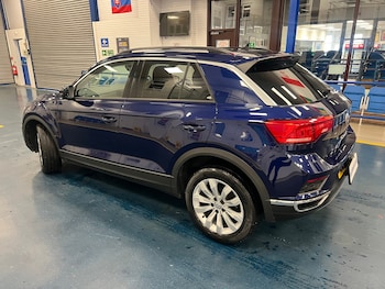 Used Volkswagen T-Roc 2020 for sale - 75583077: Photo