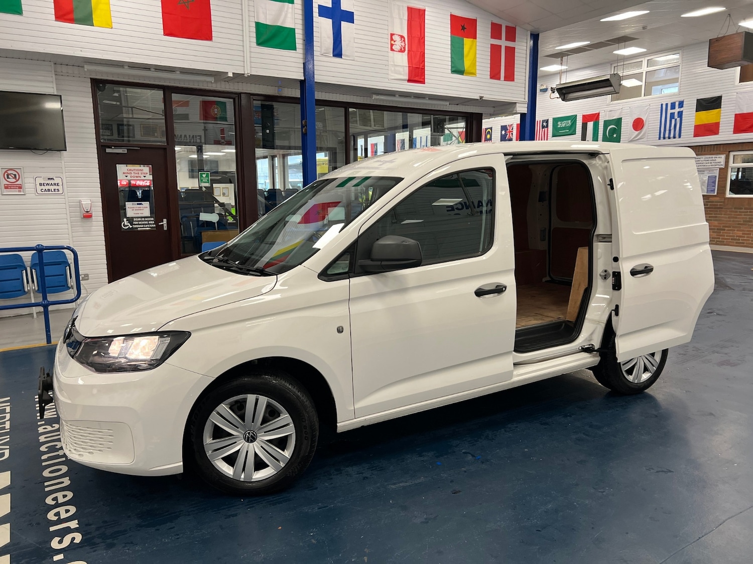 Used Volkswagen Caddy 2021 for sale - 77715842: Photo 6