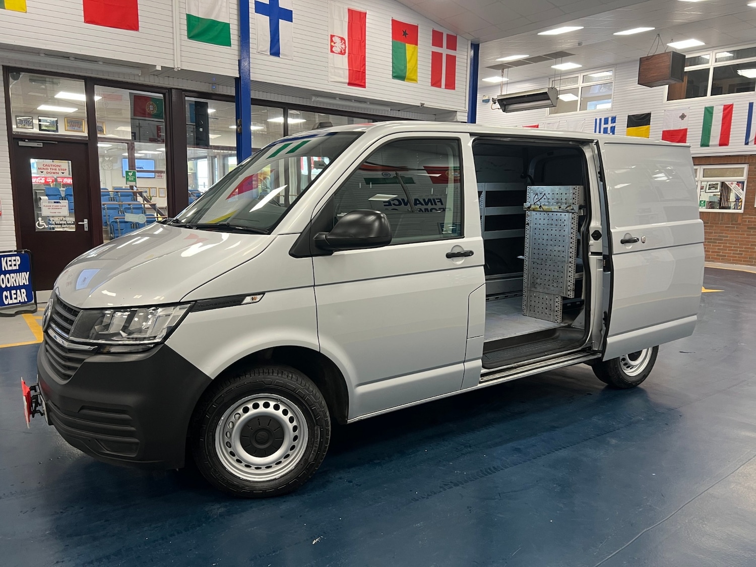 Used Volkswagen Transporter 2021 for sale - 78028969: Photo 6