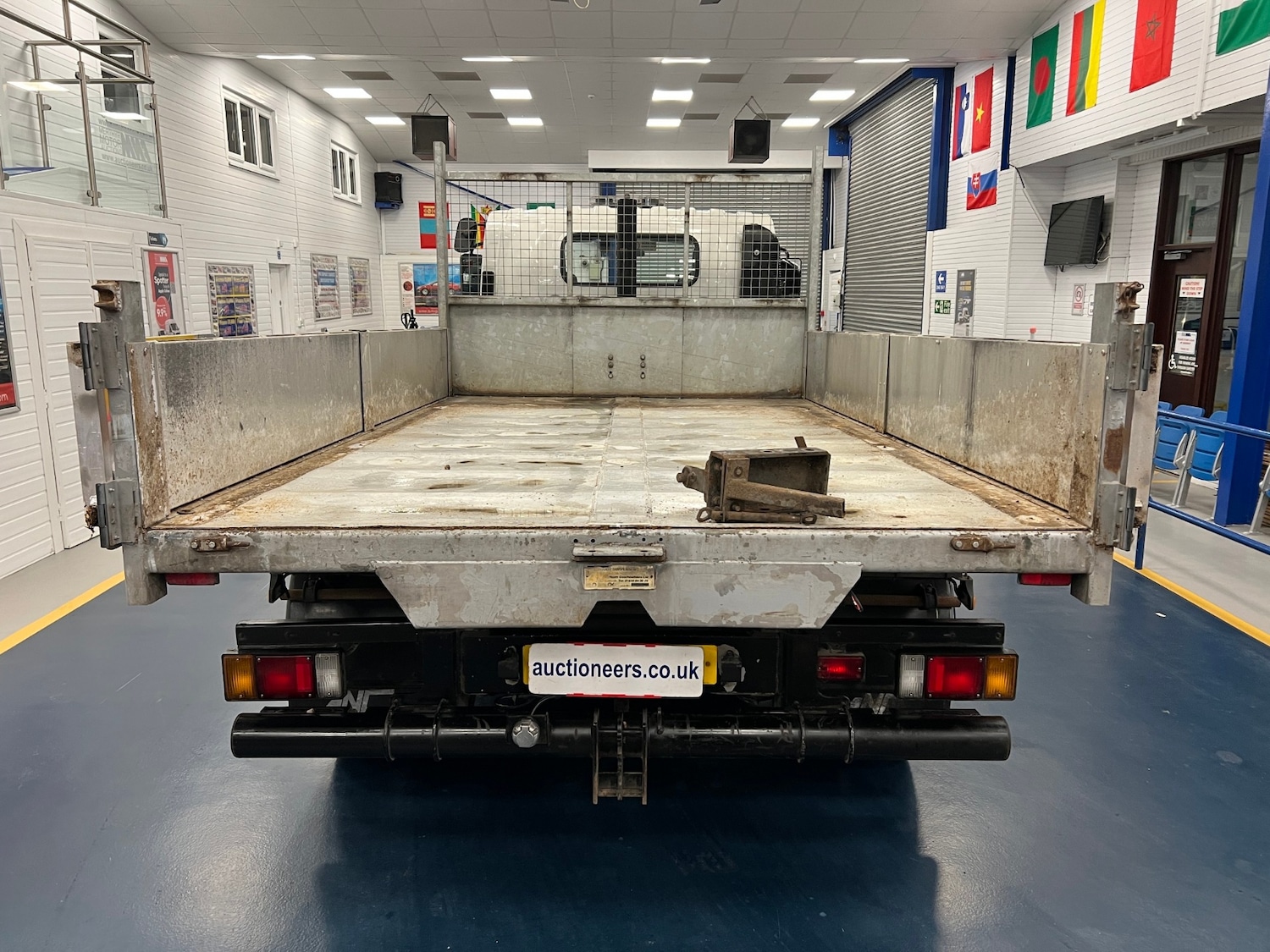 Used Isuzu Forward 2018 for sale - 78108409: Photo 12