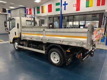 Used Isuzu Forward 2018 for sale - 78108409: Photo