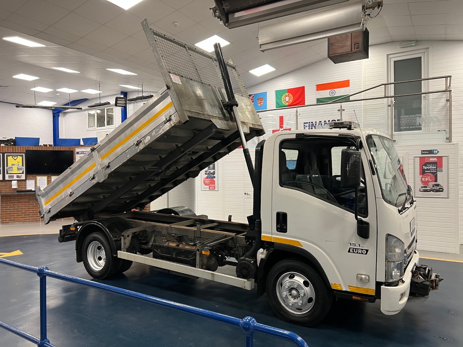 Used Isuzu Forward 2018 for sale - 78108409: Photo 6