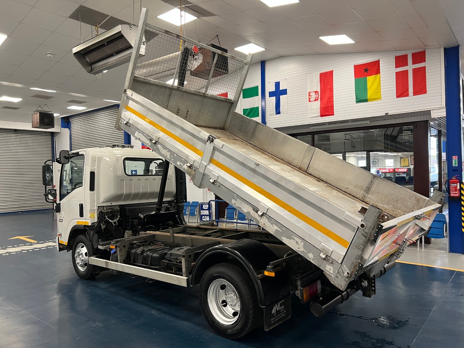 Used Isuzu Forward 2018 for sale - 78108409: Photo 8
