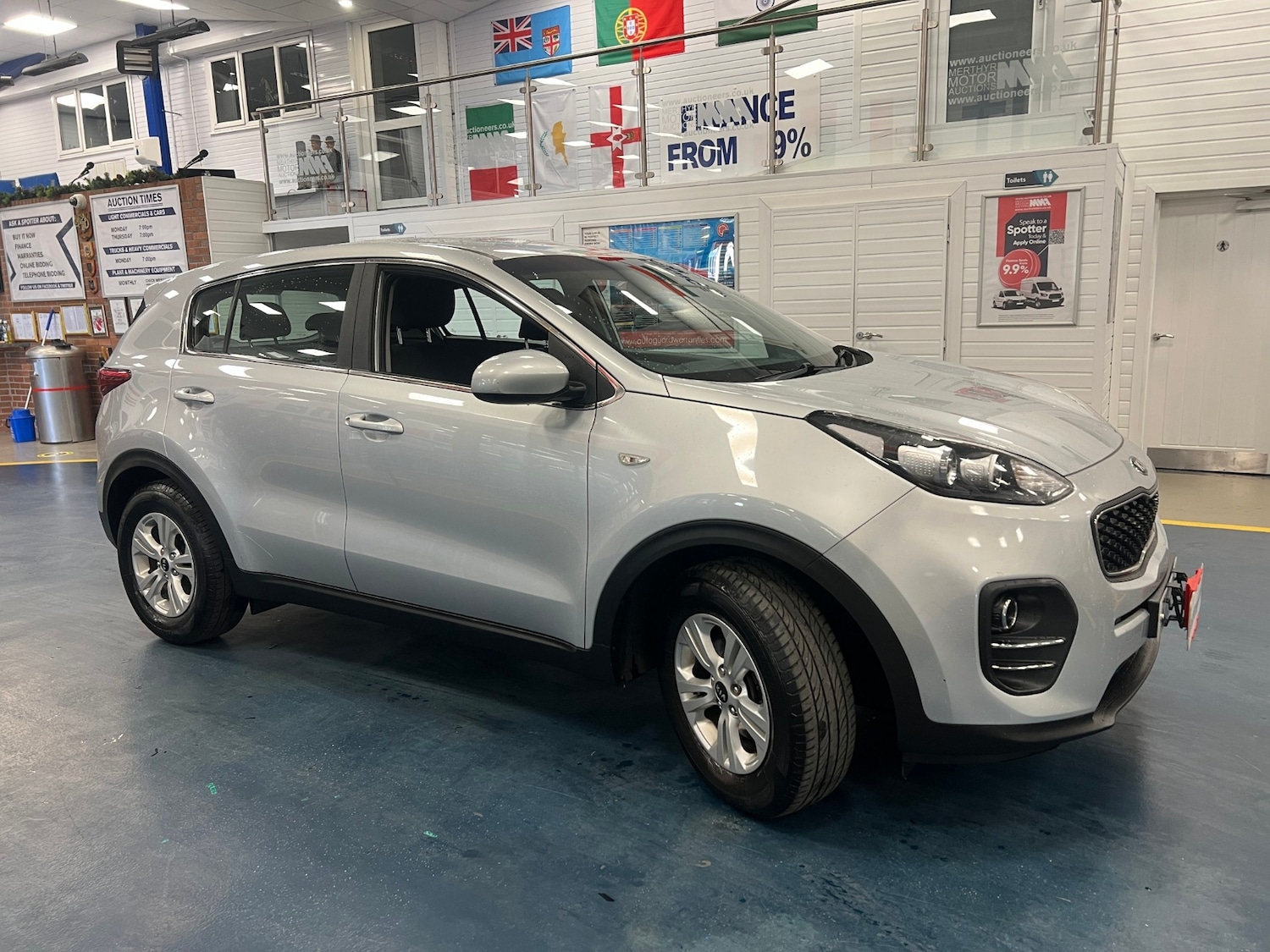 Used Kia Sportage 2017 for sale - 76696308: Photo 2