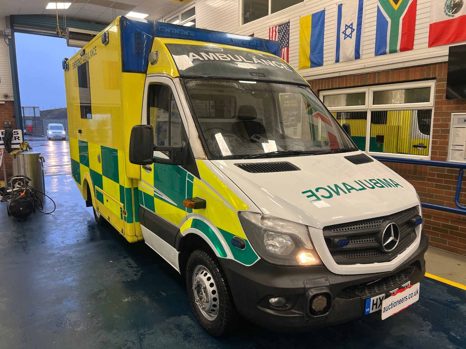 Used Mercedes-Benz Sprinter 2015 for sale - 77336549: Photo 2