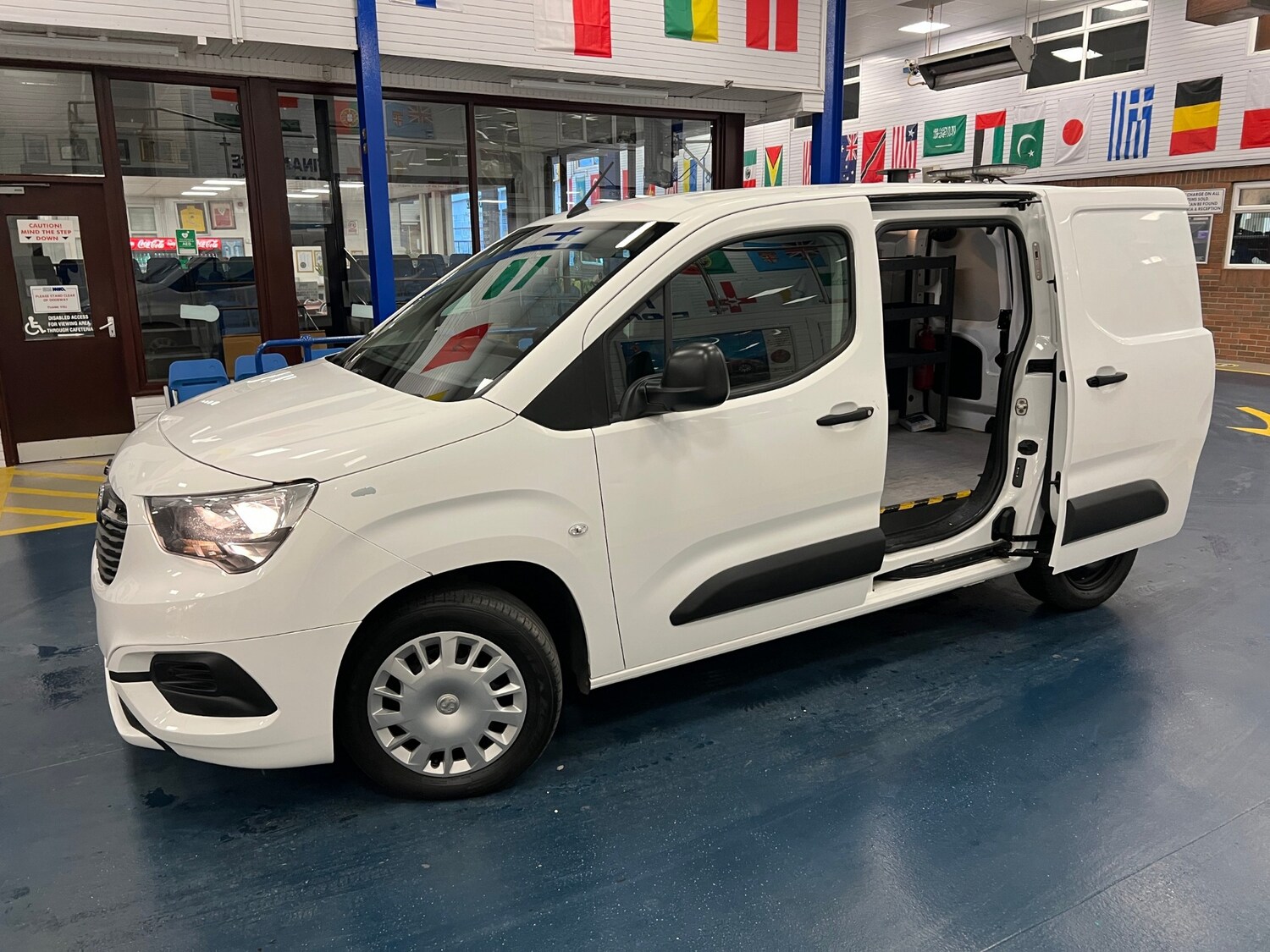 Used Vauxhall Combo 2019 for sale - 76319186: Photo 6