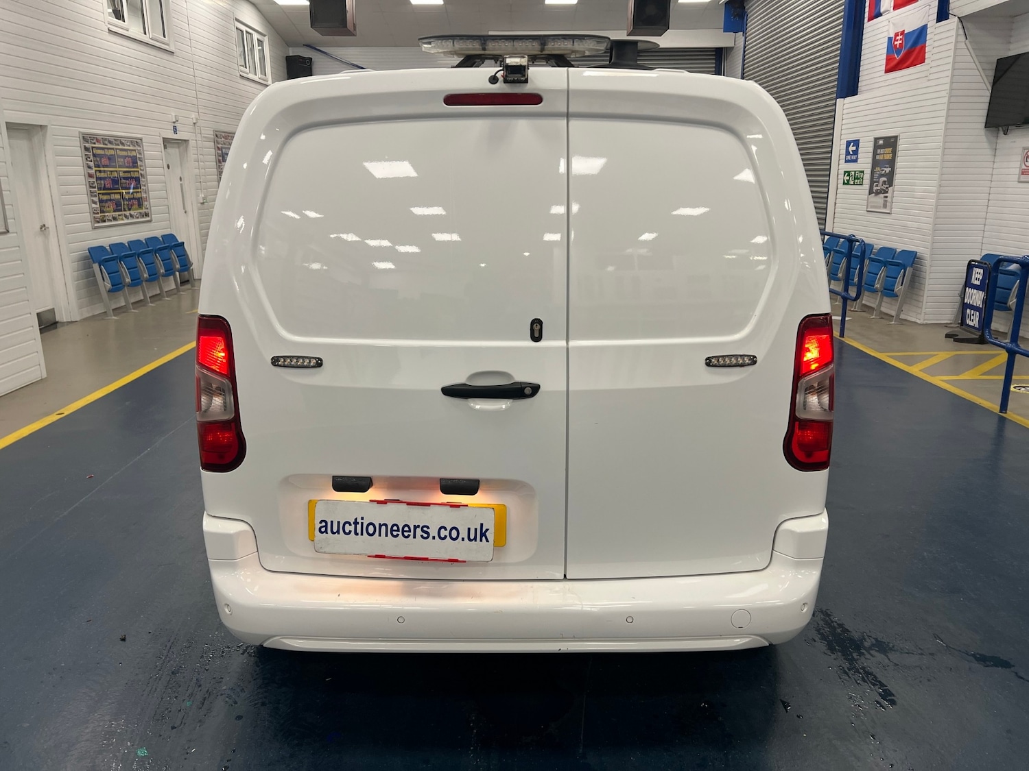 Used Vauxhall Combo 2019 for sale - 76319186: Photo 9