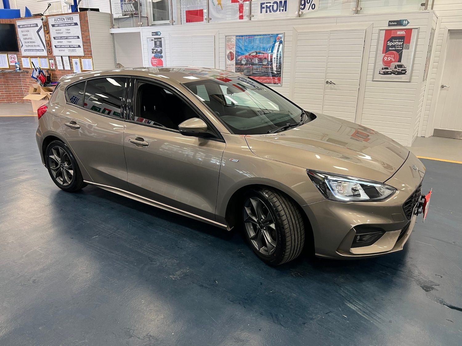 Used Ford Focus 2019 for sale - 77918057: Photo 2