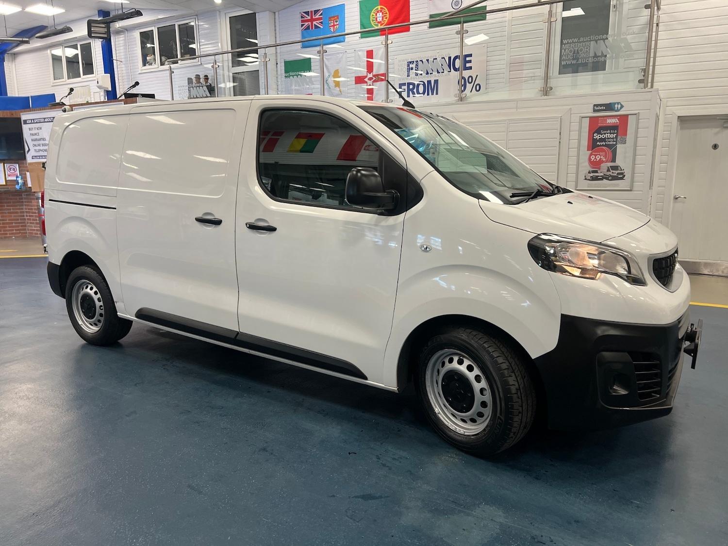 Used Peugeot Expert 2020 for sale - 76063763: Photo 2