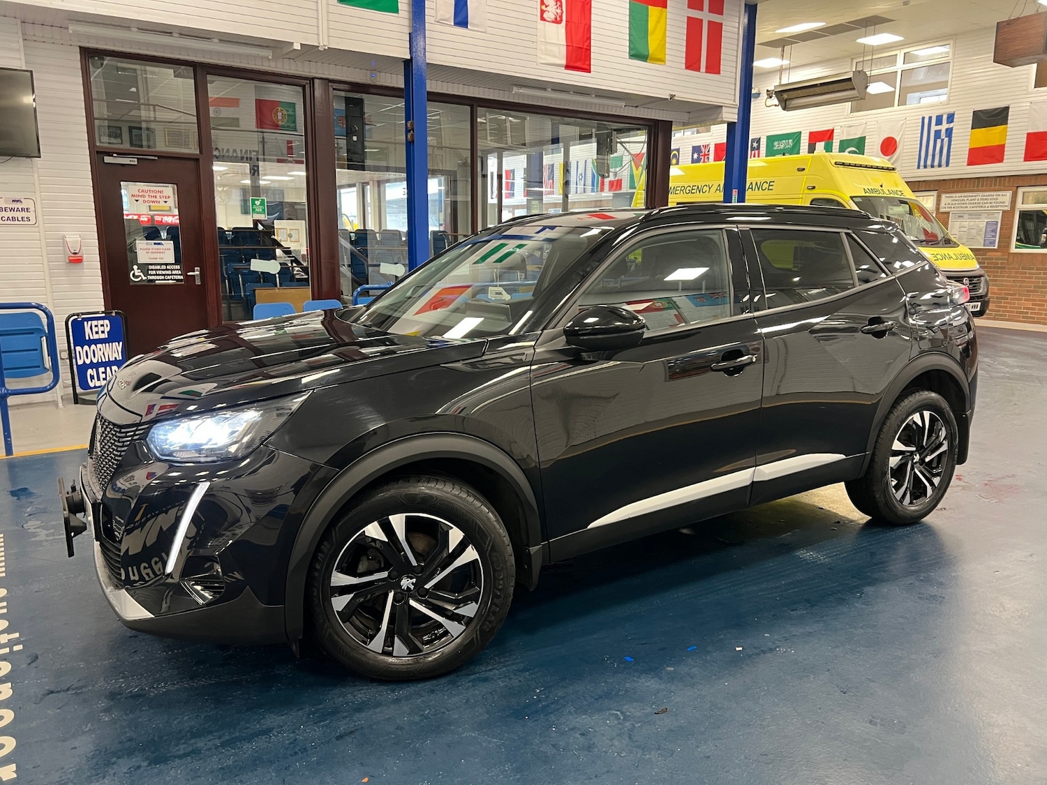 Used Peugeot 2008 2021 for sale - 77812930: Photo 3