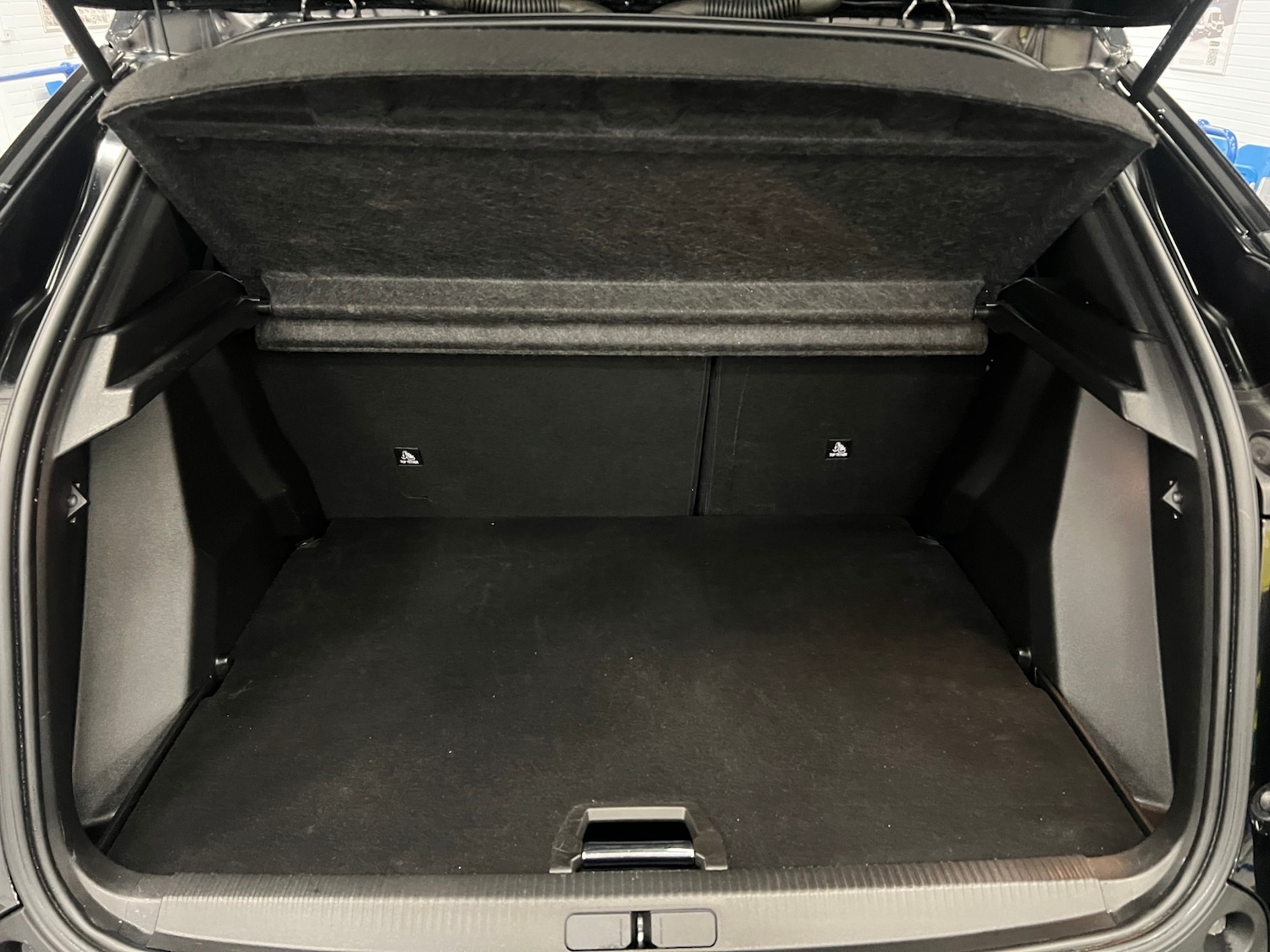 Used Peugeot 2008 2021 for sale - 77812930: Photo 8