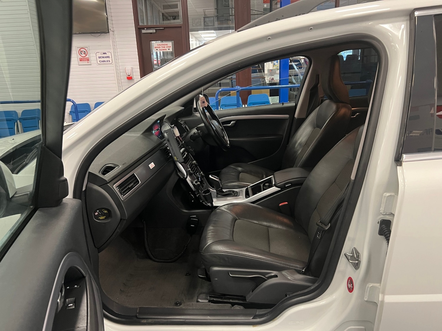 Used Volvo V70 2016 for sale - 78179731: Photo 11