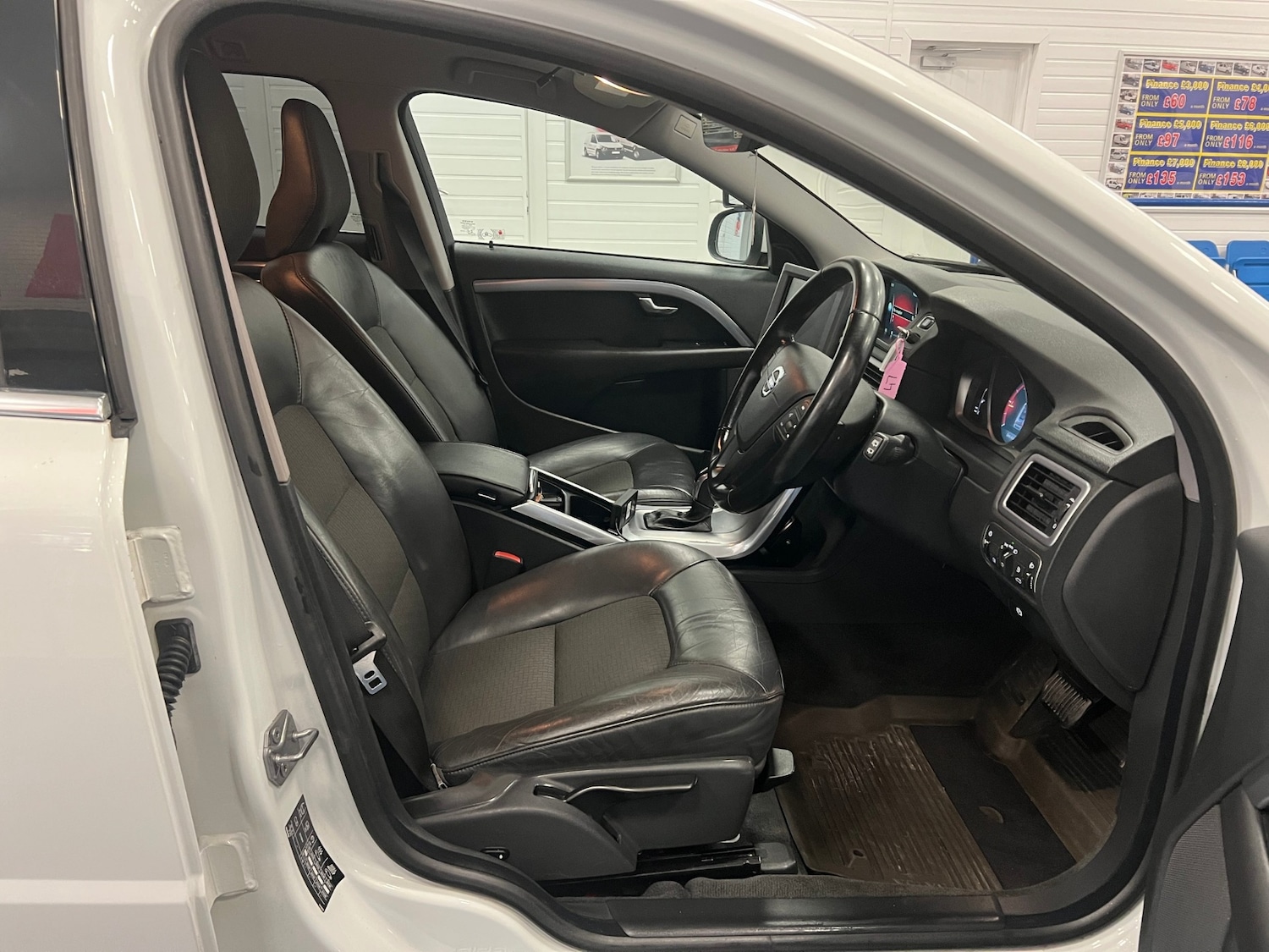 Used Volvo V70 2016 for sale - 78179731: Photo 12