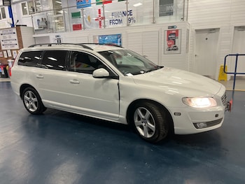 Used Volvo V70 2016 for sale - 78179731: Photo