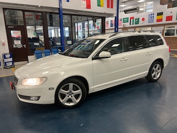 Used Volvo V70 2016 for sale - 78179731: Photo
