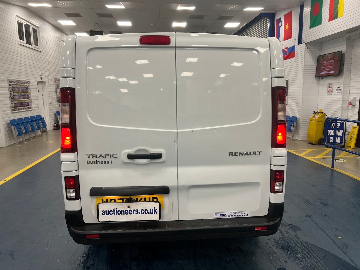 Used Renault Trafic 2023 for sale - 76971117: Photo 11