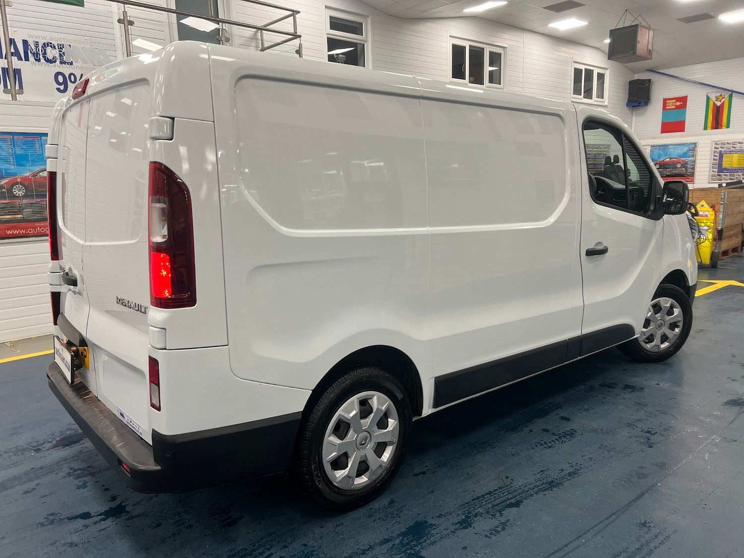 Used Renault Trafic 2023 for sale - 76971117: Photo 5