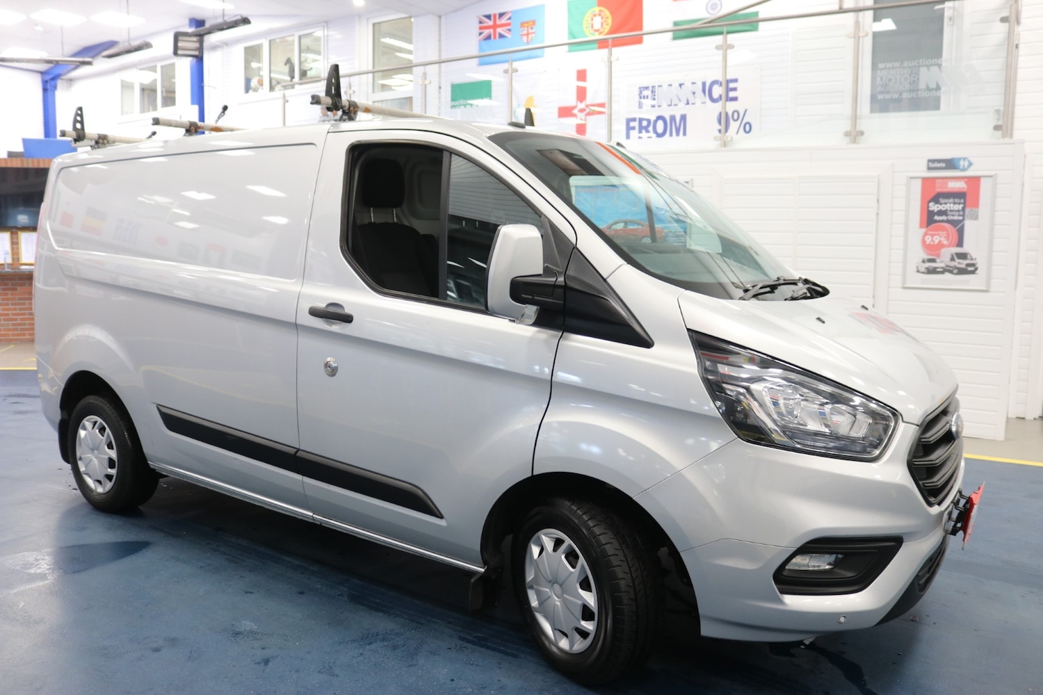 Used Ford Transit Custom 2019 for sale - 77135742: Photo 2