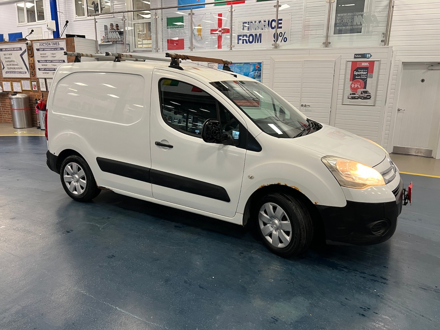 Used Citroen Berlingo 2009 for sale - 76412277: Photo 2