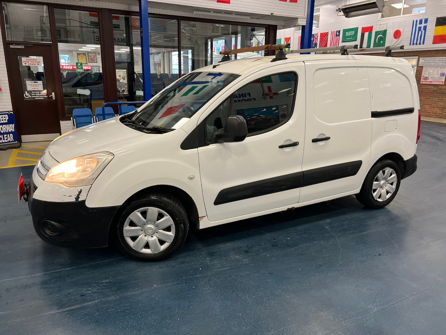 Used Citroen Berlingo 2009 for sale - 76412277: Photo 3