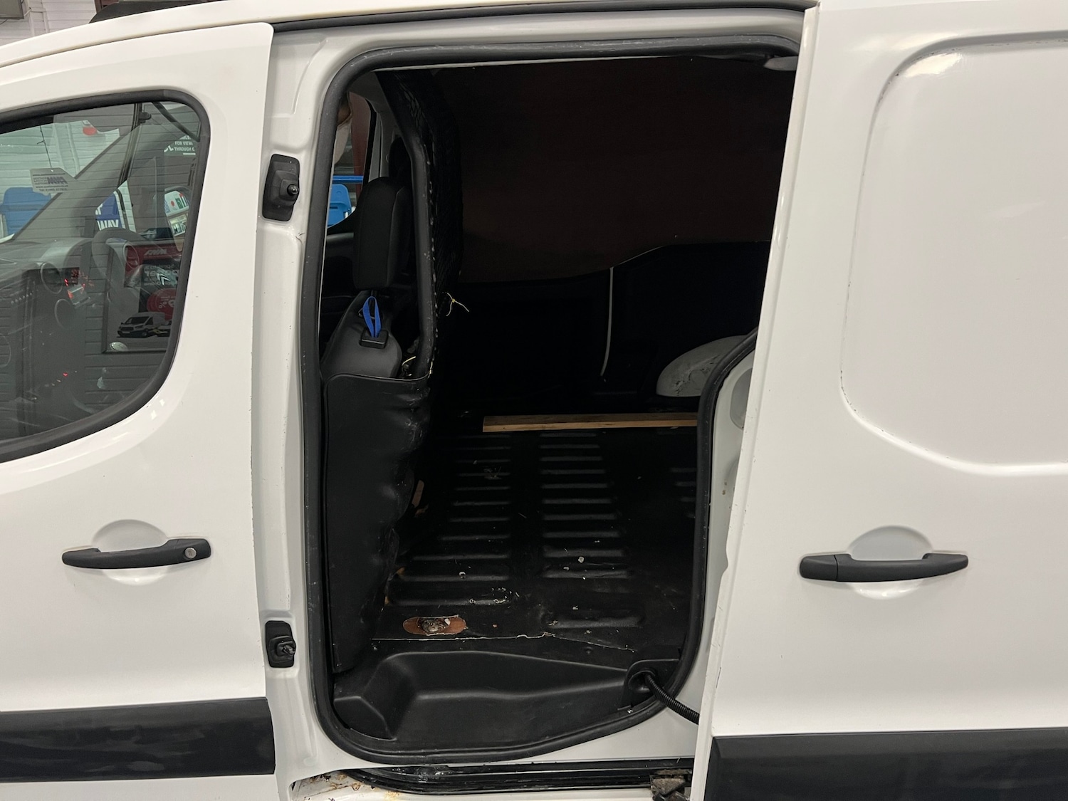 Used Citroen Berlingo 2009 for sale - 76412277: Photo 7