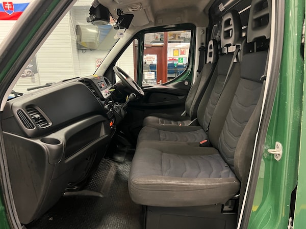 Used Iveco Daily 2017 for sale - 71870756: Photo 8