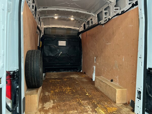 Used Ford Transit 2022 for sale - 76262635: Photo 11