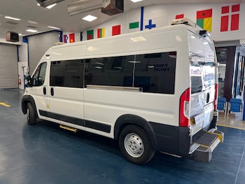 Used Peugeot Boxer 2017 for sale - 75596111: Photo