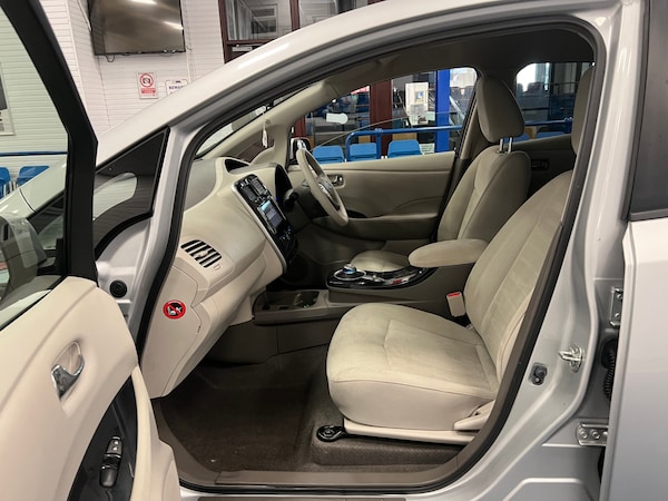 Used Nissan Leaf 2012 for sale - 76274893: Photo 17