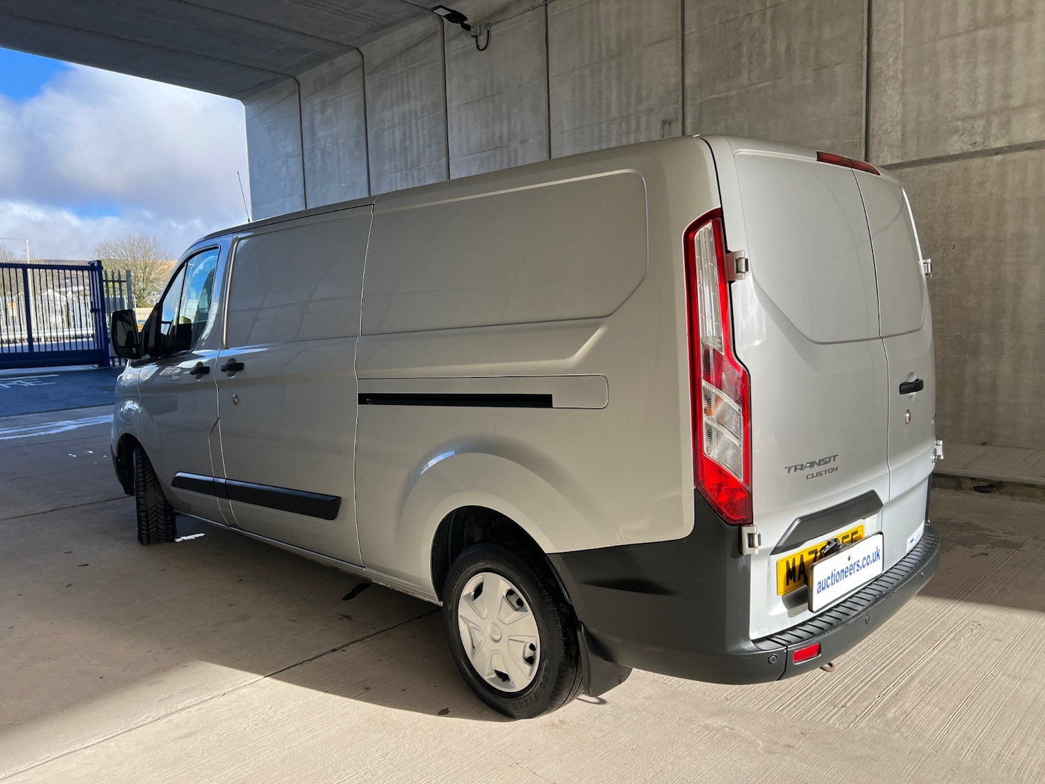 Used Ford Transit Custom 2020 for sale - 77350617: Photo 4