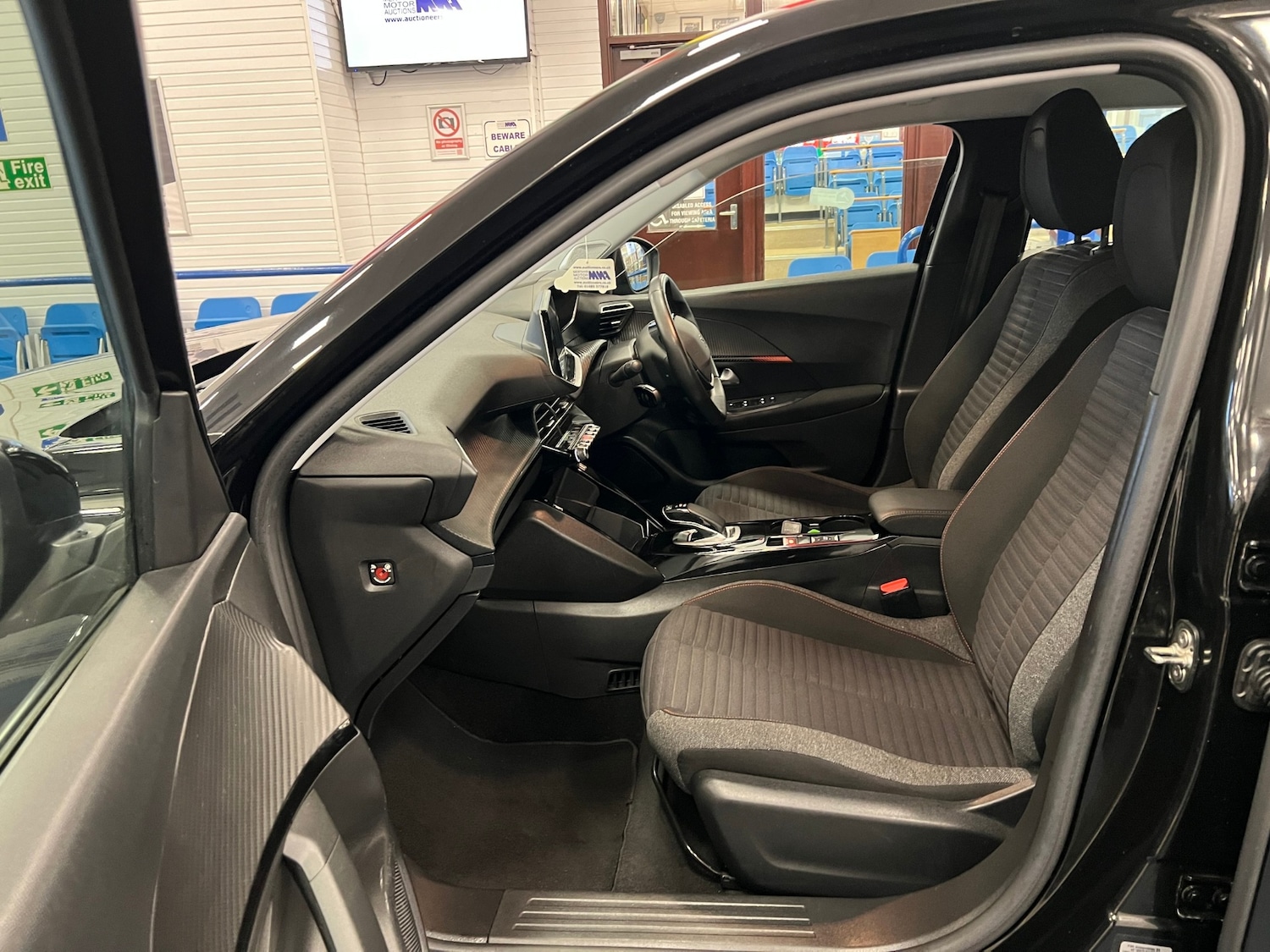 Used Peugeot 2008 2021 for sale - 77812810: Photo 11