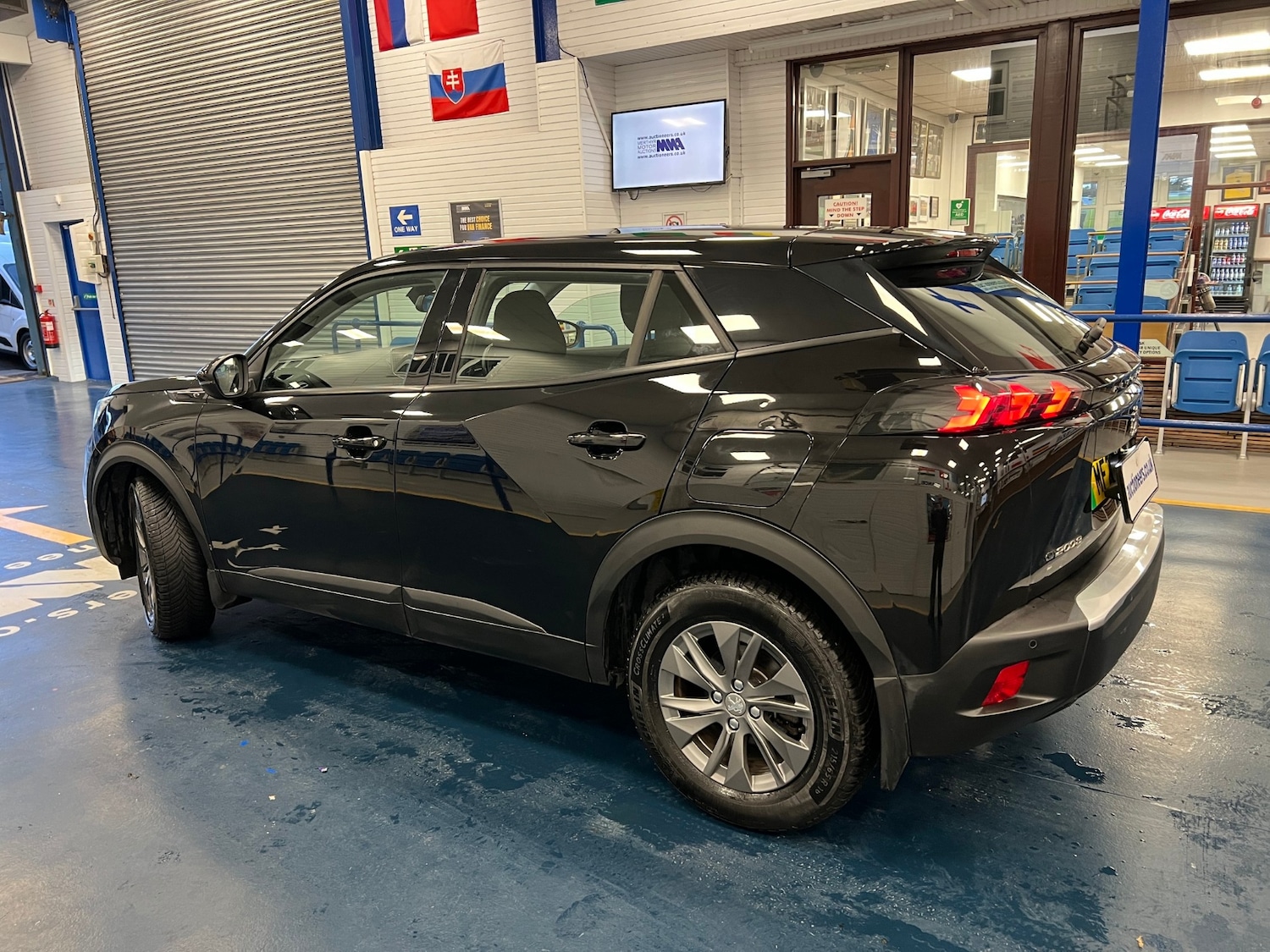 Used Peugeot 2008 2021 for sale - 77812810: Photo 4