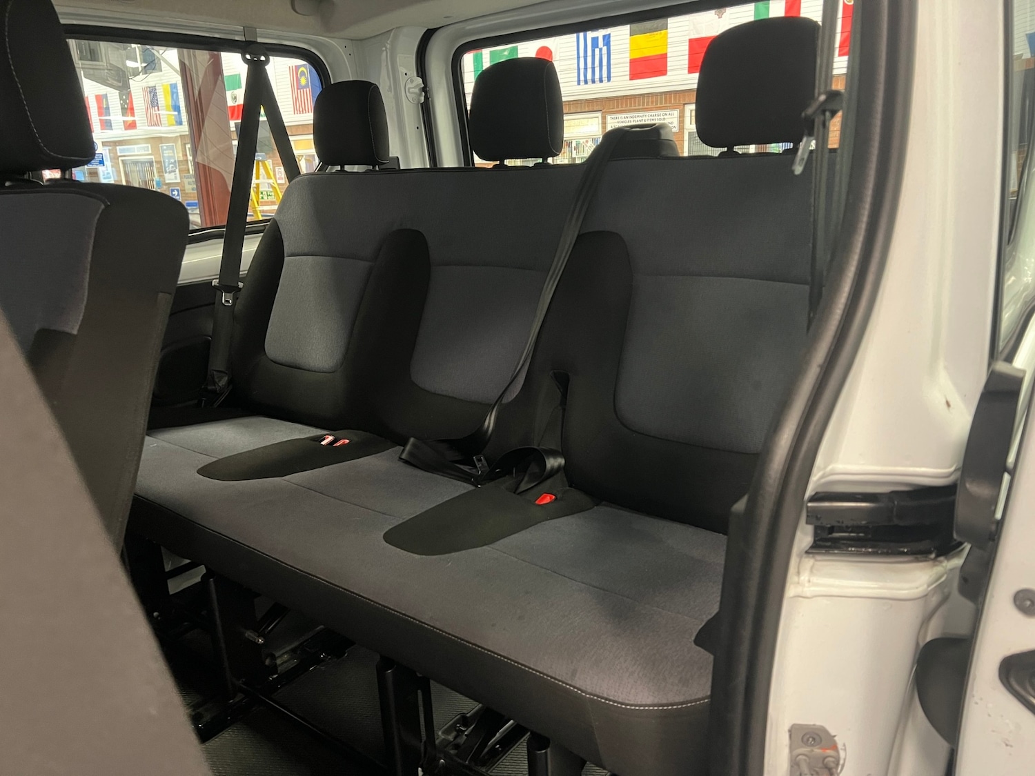 Used Vauxhall Vivaro 2016 for sale - 77592232: Photo 10