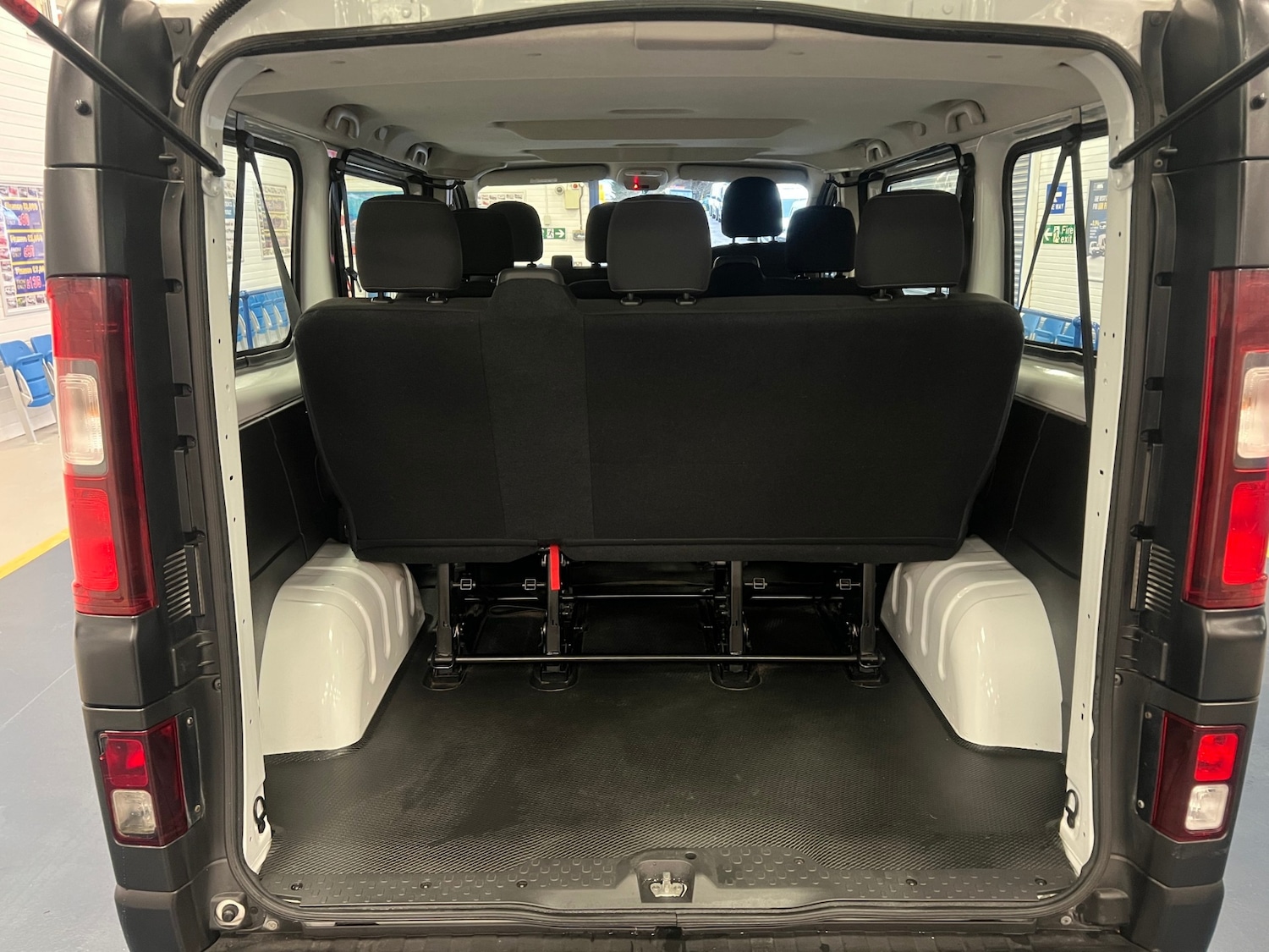 Used Vauxhall Vivaro 2016 for sale - 77592232: Photo 13