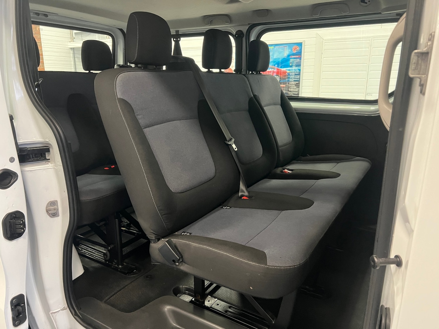 Used Vauxhall Vivaro 2016 for sale - 77592232: Photo 7