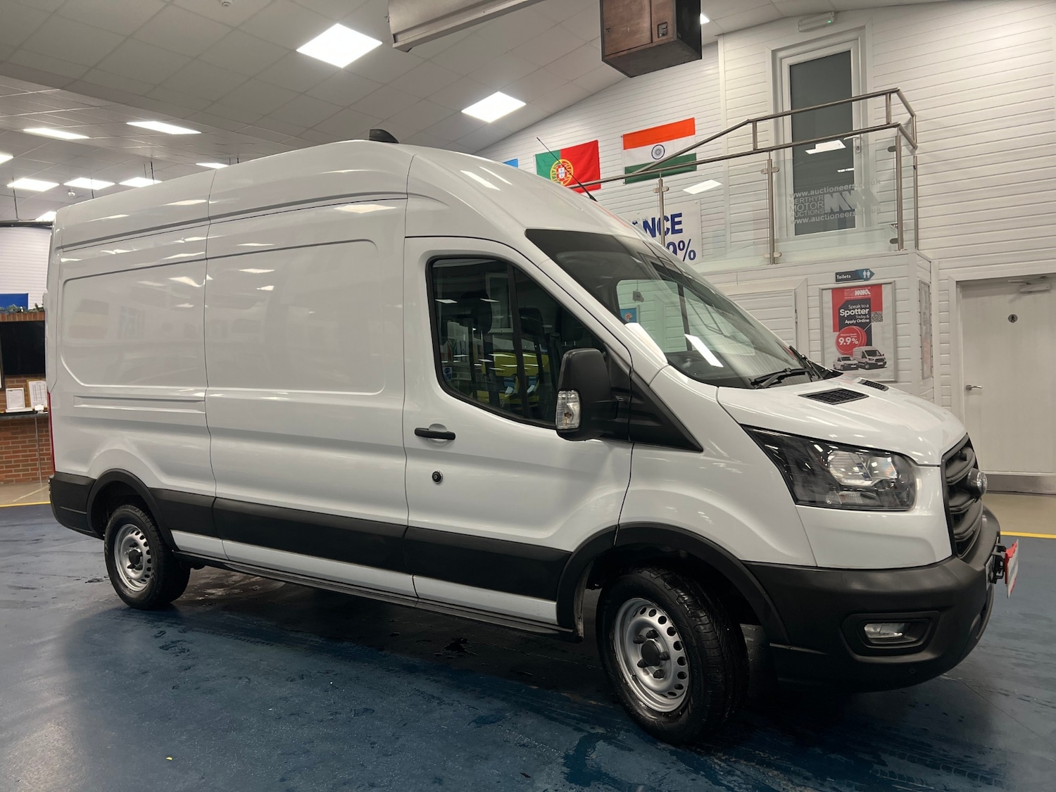 Used Ford Transit 2022 for sale - 76861896: Photo 2