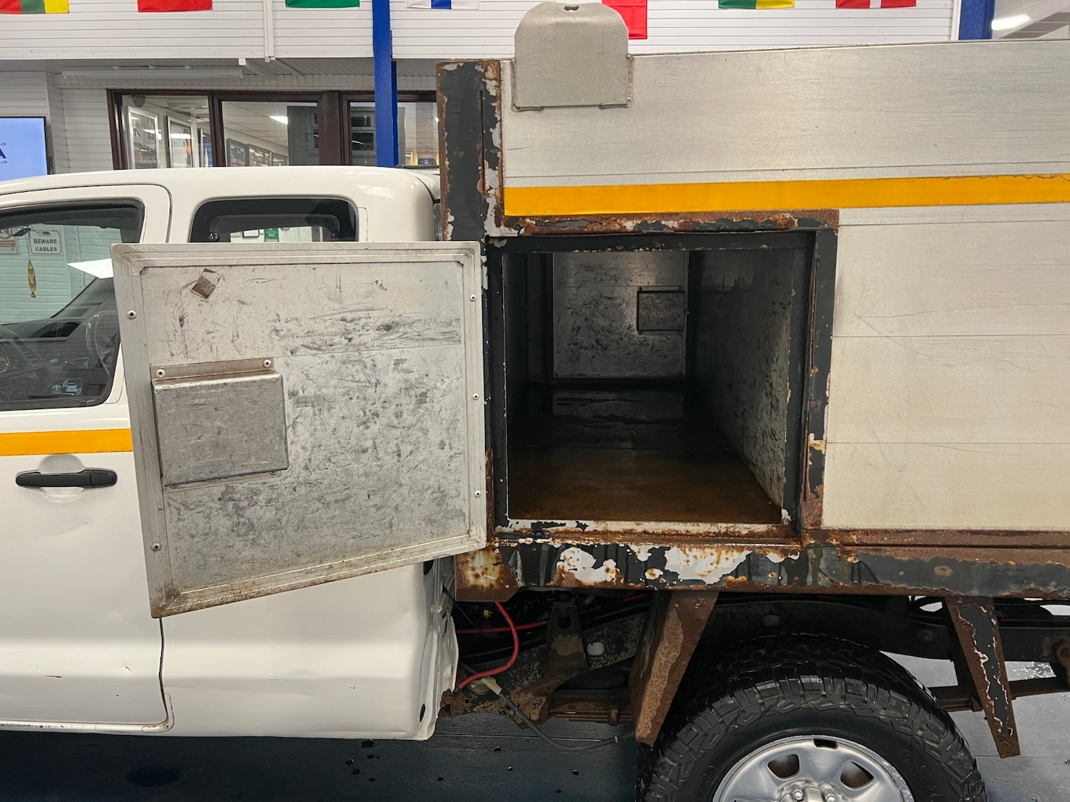 Used Toyota Hilux 2014 for sale - 76381978: Photo 14