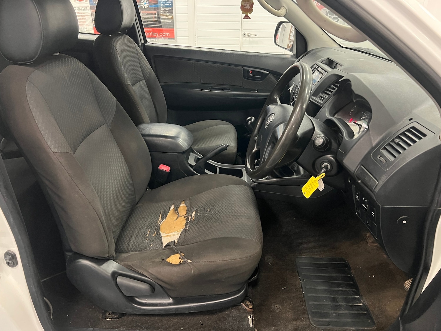 Used Toyota Hilux 2014 for sale - 76381978: Photo 19