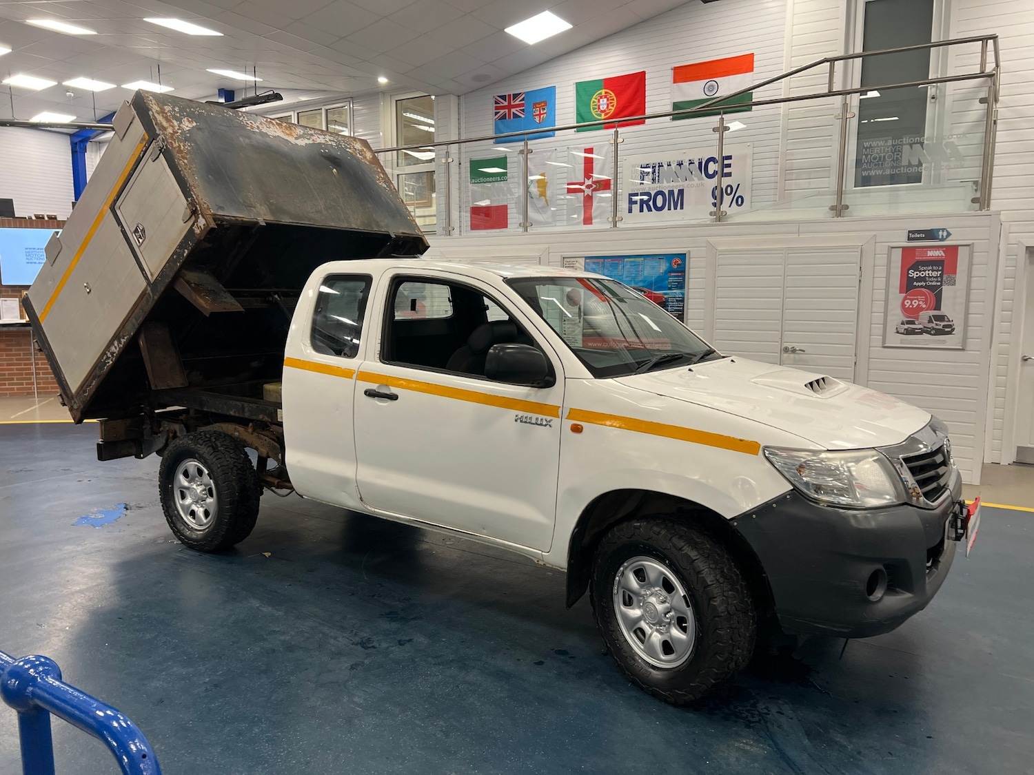 Used Toyota Hilux 2014 for sale - 76381978: Photo 6