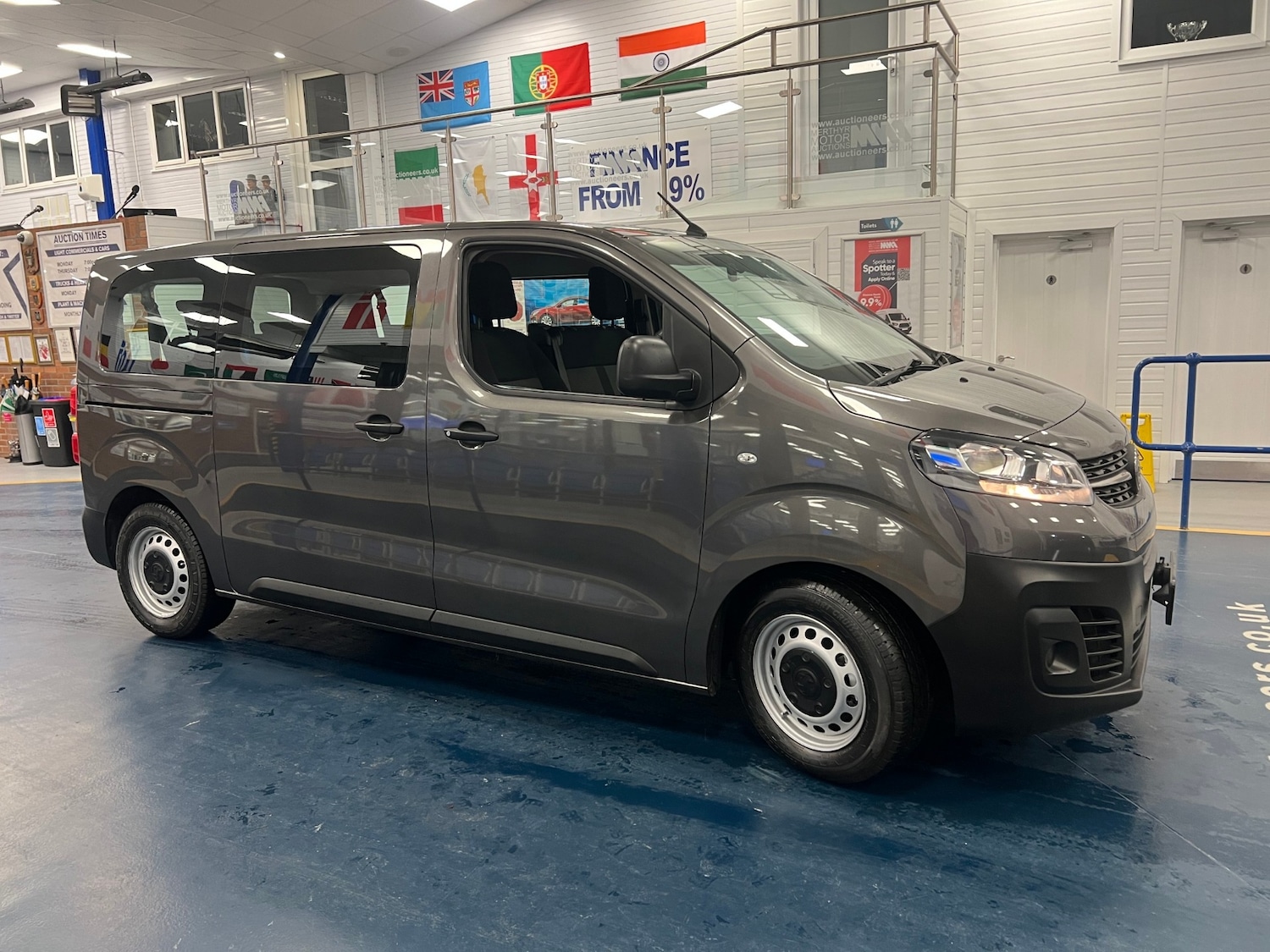 Used Vauxhall Vivaro Life 2021 for sale - 77578714: Photo 2