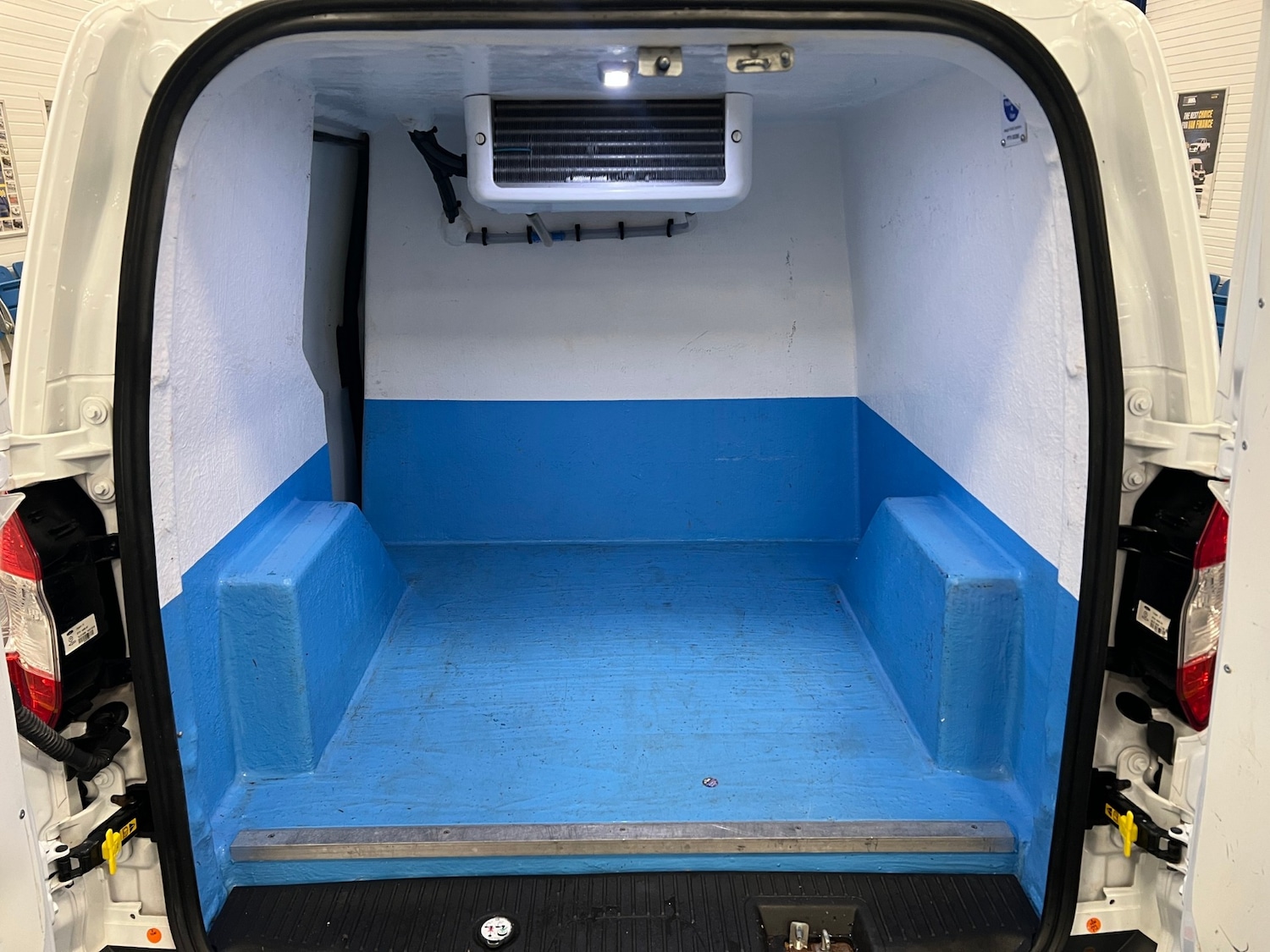 Used Ford Transit Courier 2020 for sale - 77148531: Photo 14