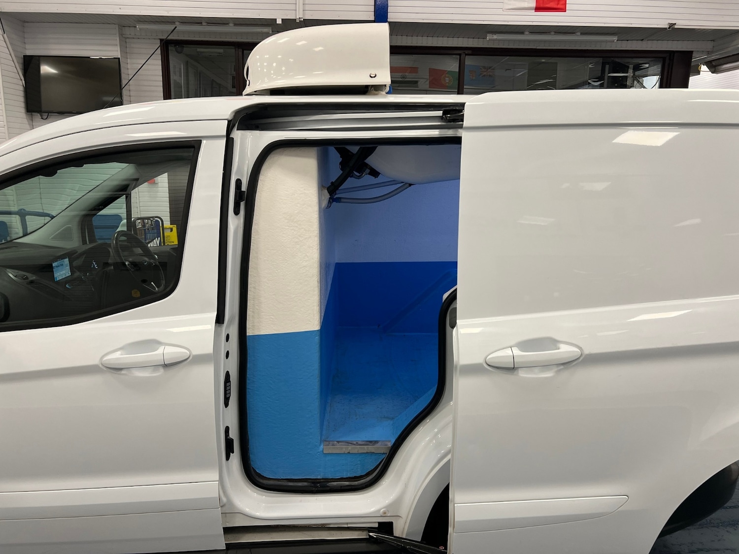 Used Ford Transit Courier 2020 for sale - 77148531: Photo 7
