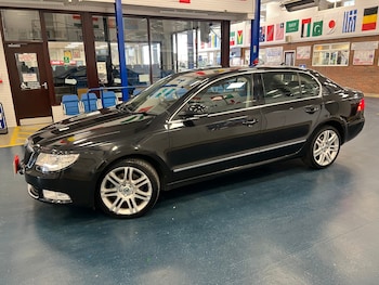 Used Skoda Superb 2010 for sale - 76233845: Photo