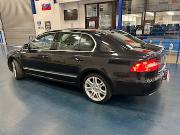 Used Skoda Superb 2010 for sale - 76233845: Photo