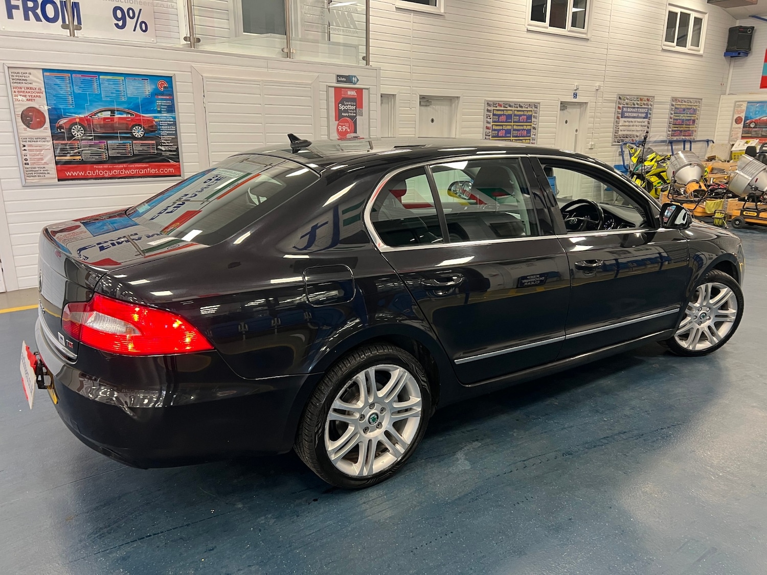 Used Skoda Superb 2010 for sale - 76233845: Photo 5